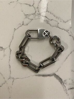 Vitaly chain bracelet